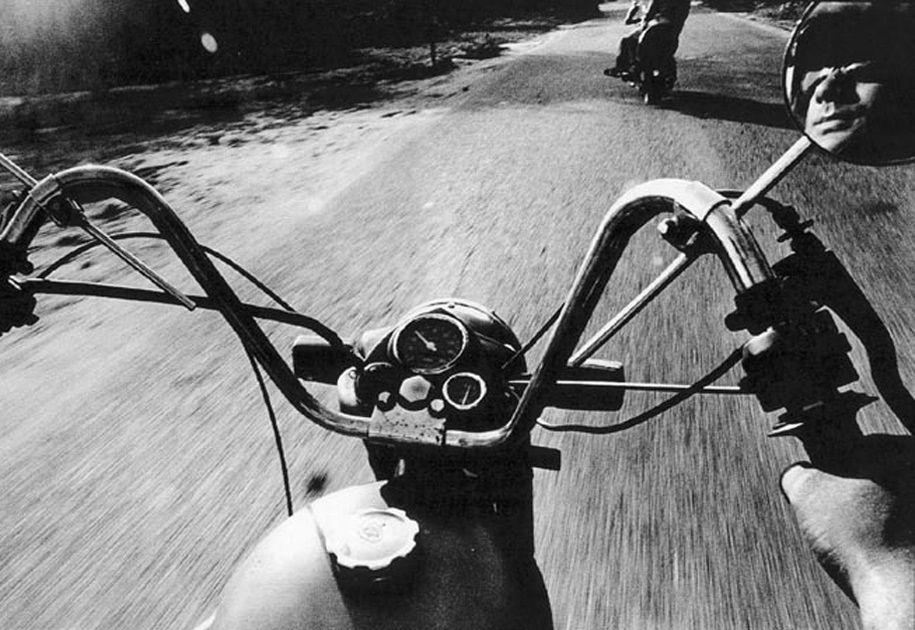 09_portrait.bike.road.blackandwhite.india.jpg